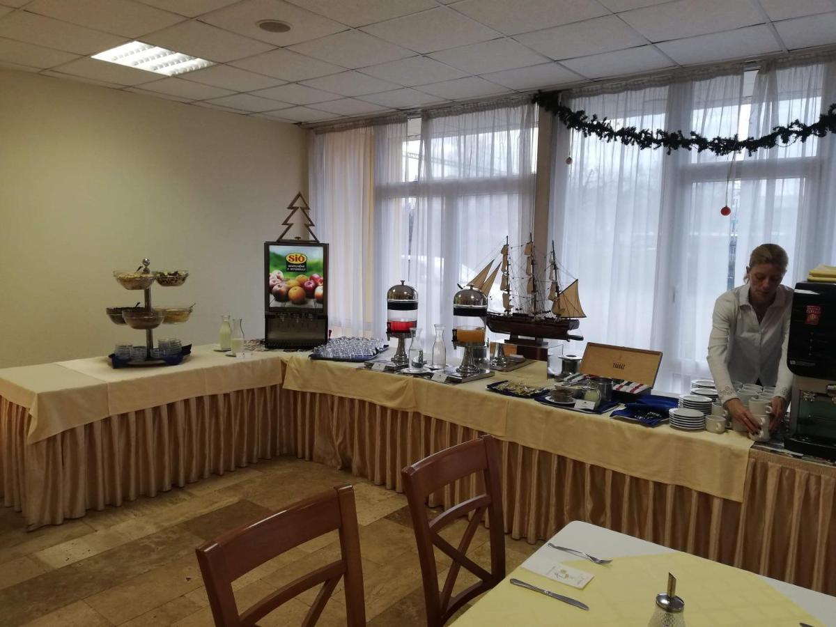 Balaton&Center Wellness Apartman Siofok Bagian luar foto